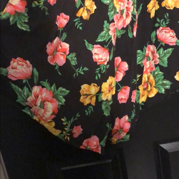 Somedays Lovin breezy floral romper - Picture 4 of 6